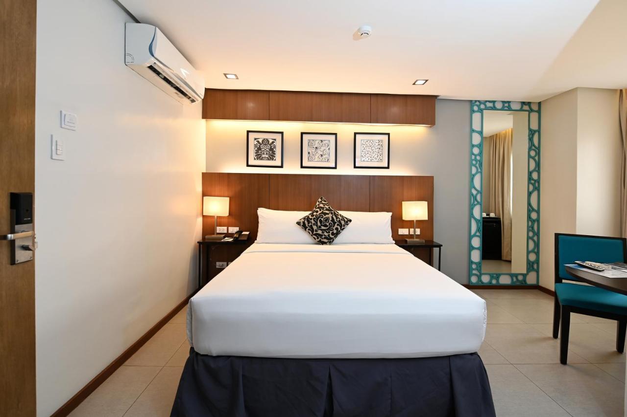 St Mark Hotel Cebu Zewnętrze zdjęcie